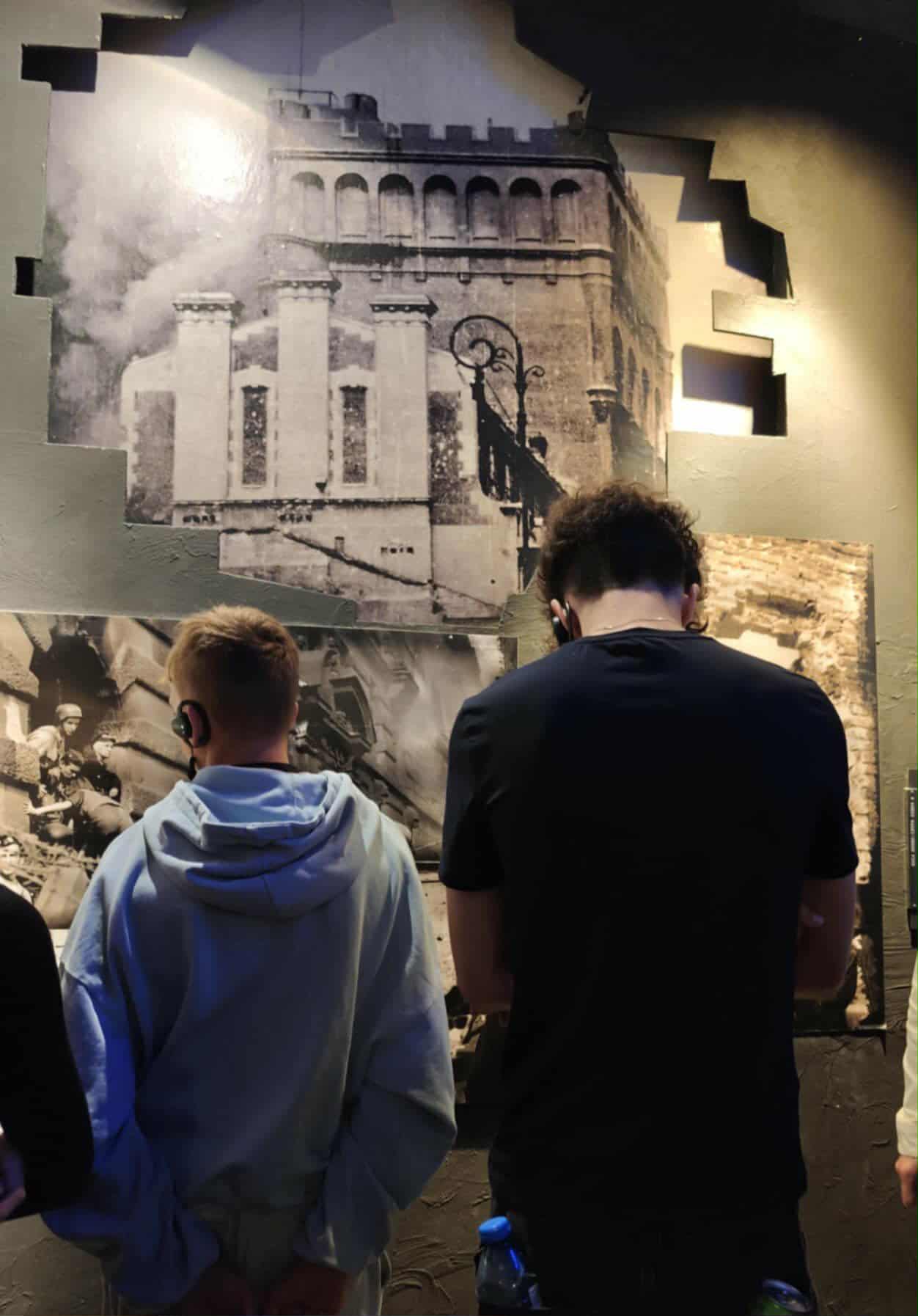 Messenger_creation_6BC562FA-92F7-412E-83E1-CB535AAD482D