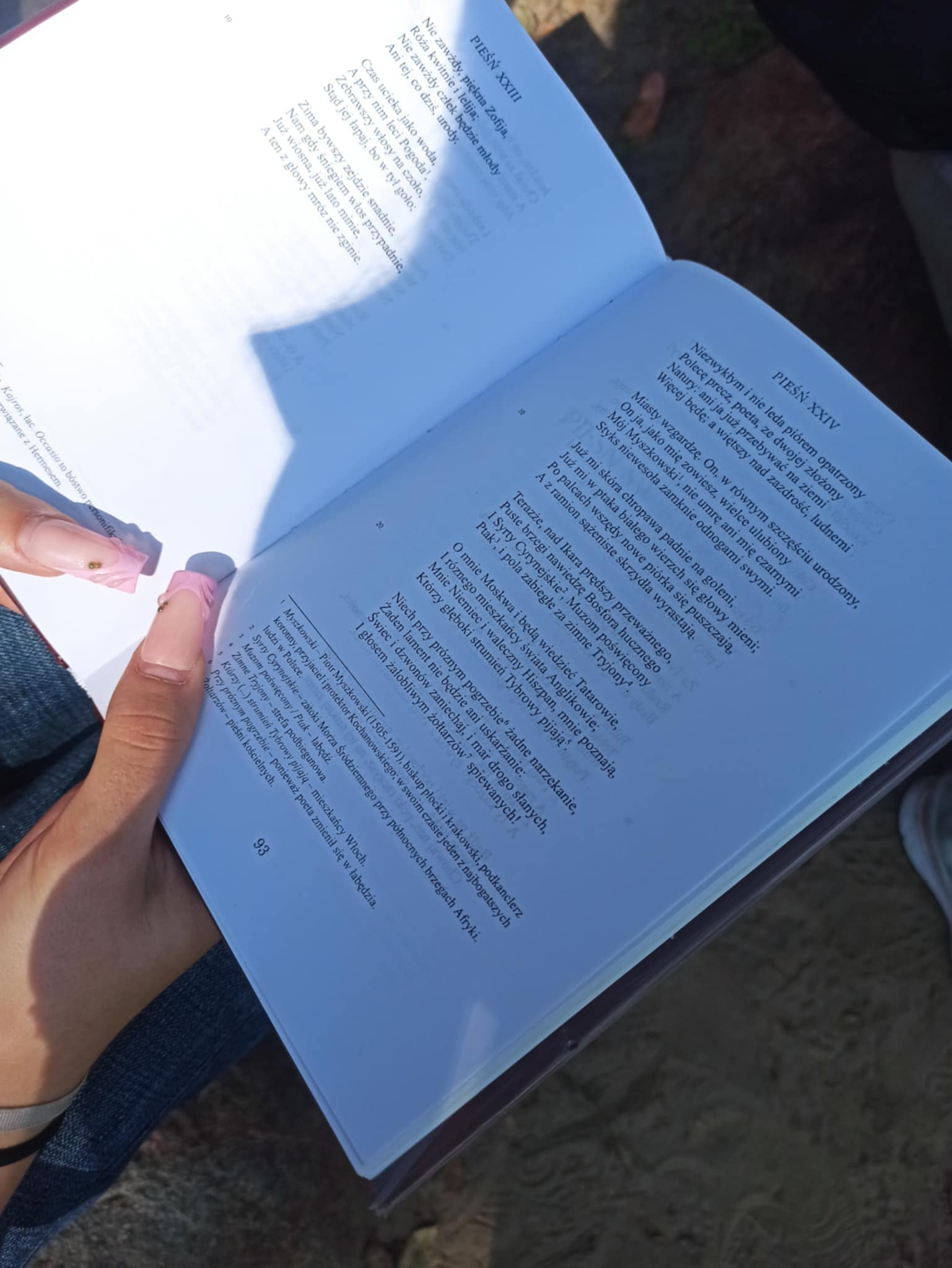 Messenger_creation_941592DF-9AB0-44DF-9C55-F65F1ED32322