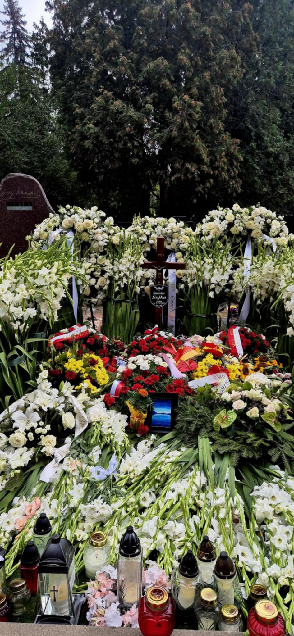 Messenger_creation_C4866062-5249-4BC3-B7AA-250769CA38C5